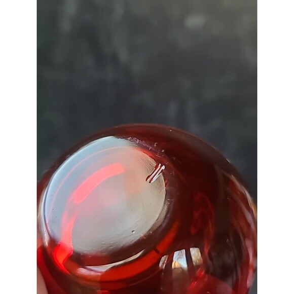 Vintage Red Glass Tea Light Candleholder - Picture 10 of 10